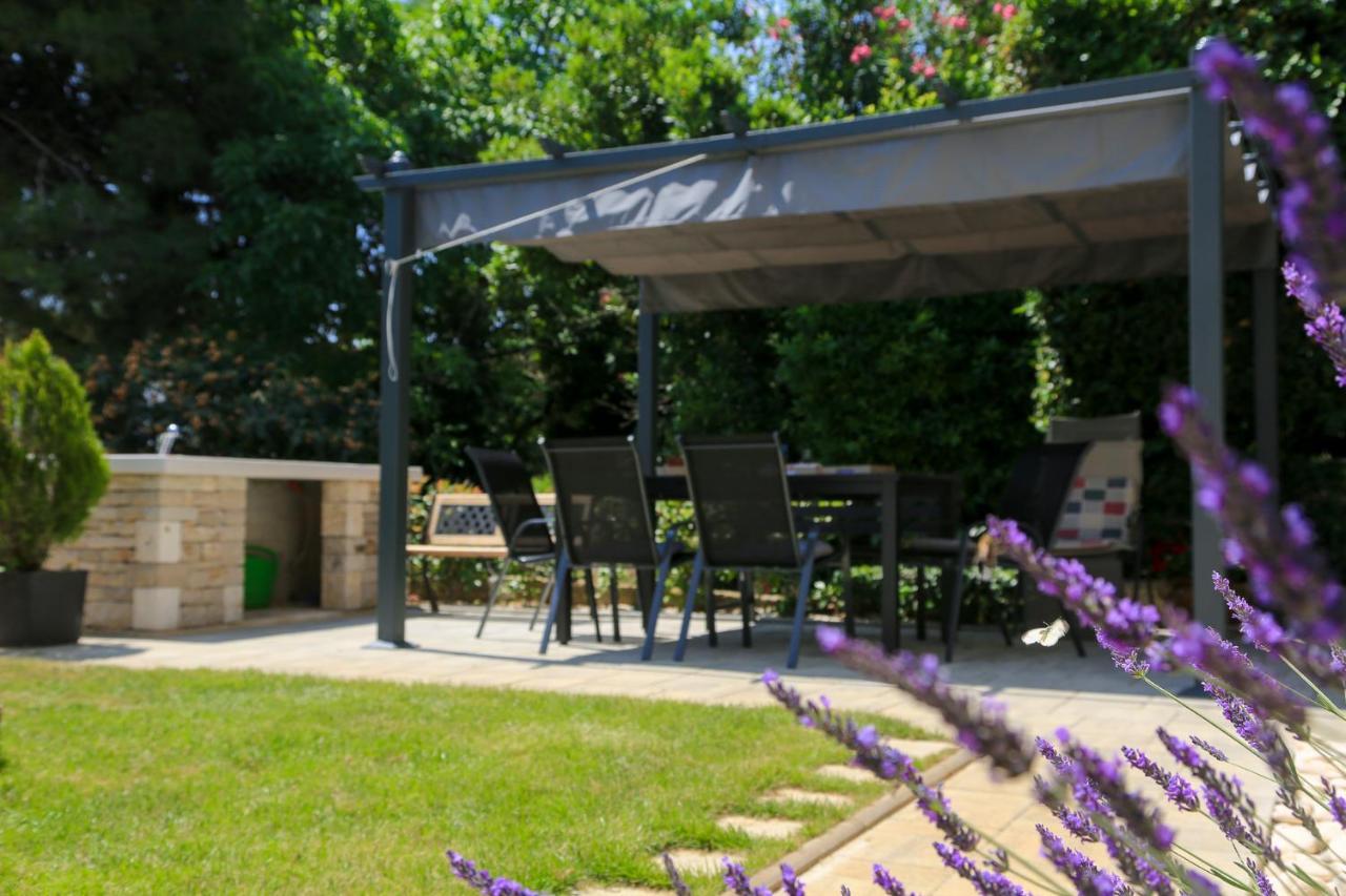 Apartmani Nena I Branko Premantura Extérieur photo