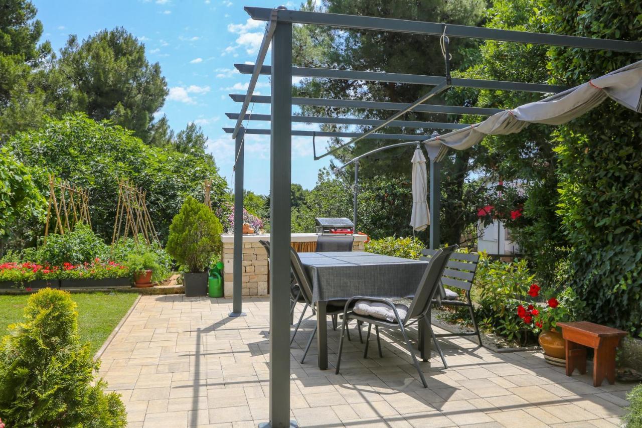 Apartmani Nena I Branko Premantura Extérieur photo